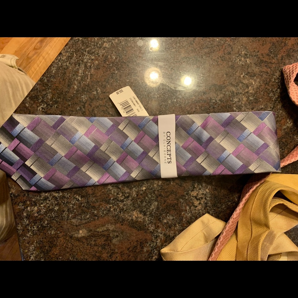 Concepts by Claiborne men’s geometric tie